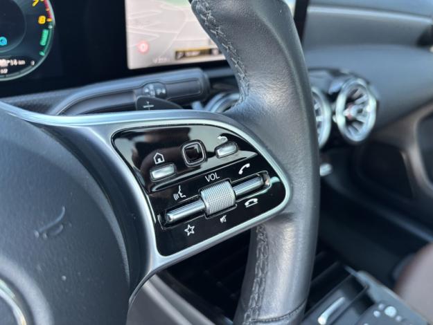 MERCEDES-BENZ Classe A A 250 e  Berline Compacte  