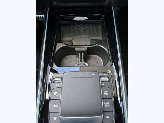 MERCEDES-BENZ EQA 250+ AMG Line  