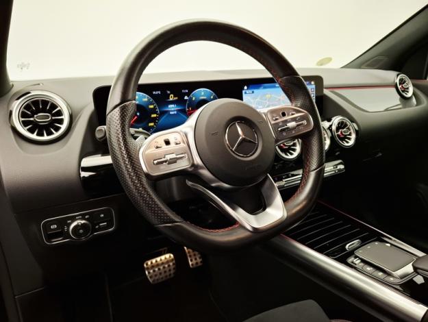 MERCEDES-BENZ GLA 200 d AMG Line  