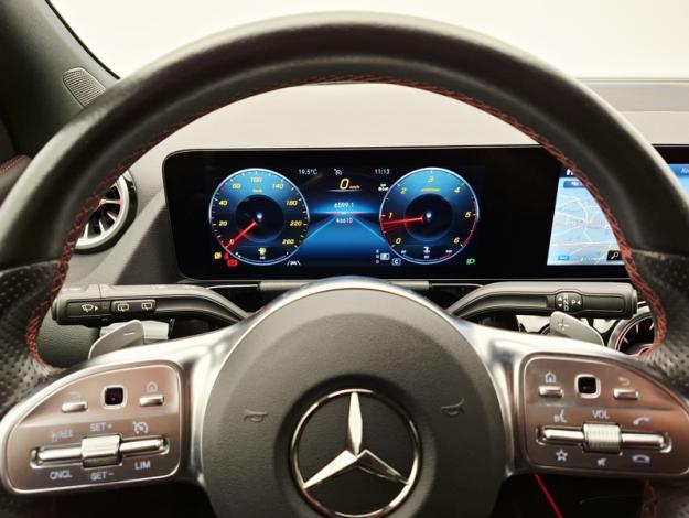 MERCEDES-BENZ GLA 200 d AMG Line  