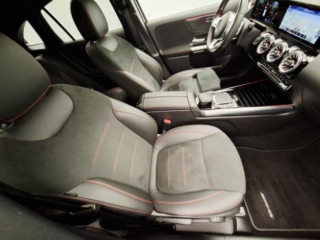 MERCEDES-BENZ GLA 200 d AMG Line  
