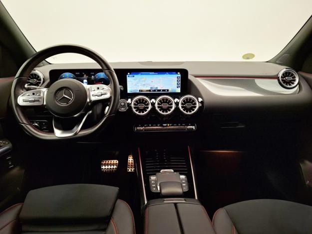 MERCEDES-BENZ GLA 200 d AMG Line  