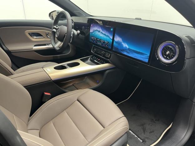 MERCEDES-BENZ CLA 250+ avec technologie EQ AMG Line  CLA 250+ électrique AMG Line