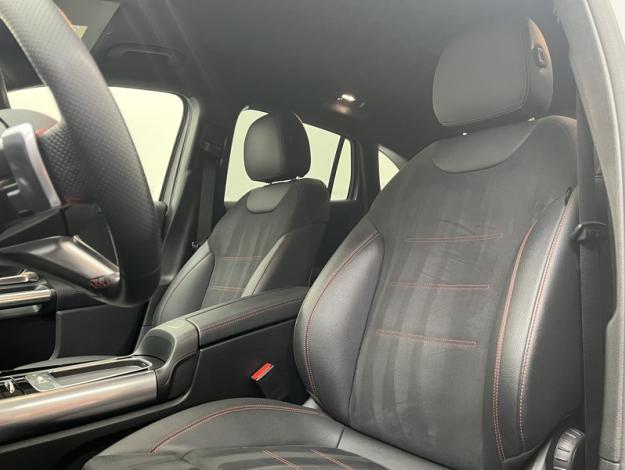 MERCEDES-BENZ GLA 200 d AMG Line  