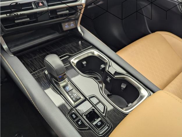 LEXUS RX 450h+ Luxe 4WD  Pack Techno
