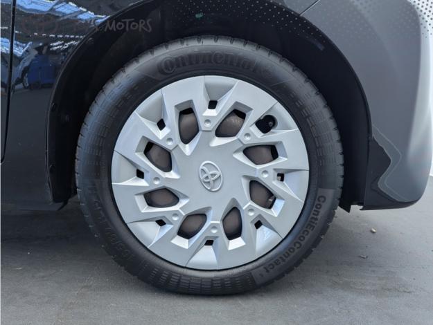 TOYOTA Aygo 1.0 VVT-i x-play  