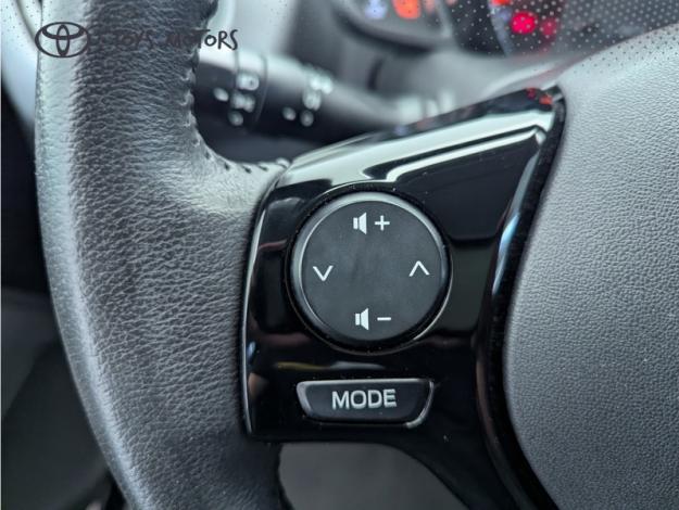 TOYOTA Aygo 1.0 VVT-i x-play  