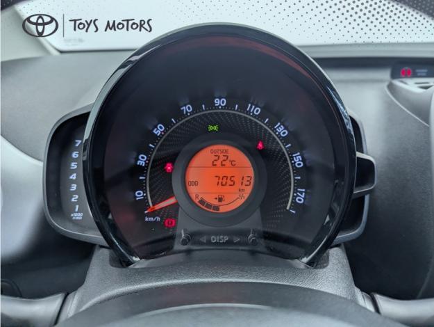 TOYOTA Aygo 1.0 VVT-i x-play  