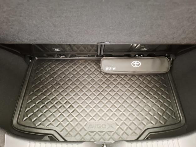 TOYOTA Aygo X 1.0  S-CVT  72 DYNAMIC   