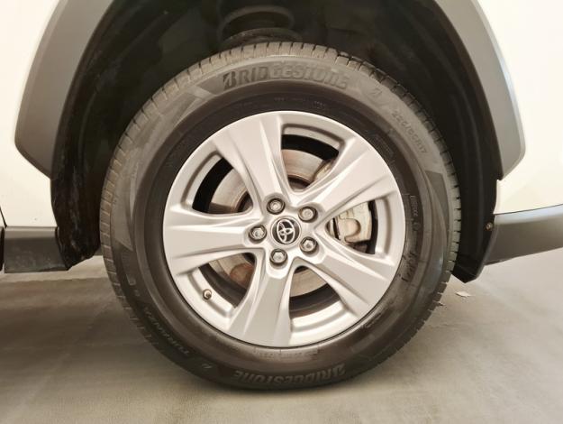 TOYOTA RAV4 2WD 218ch Dynamic  