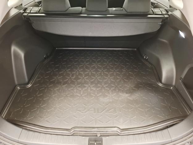 TOYOTA RAV4 2WD 218ch Dynamic  