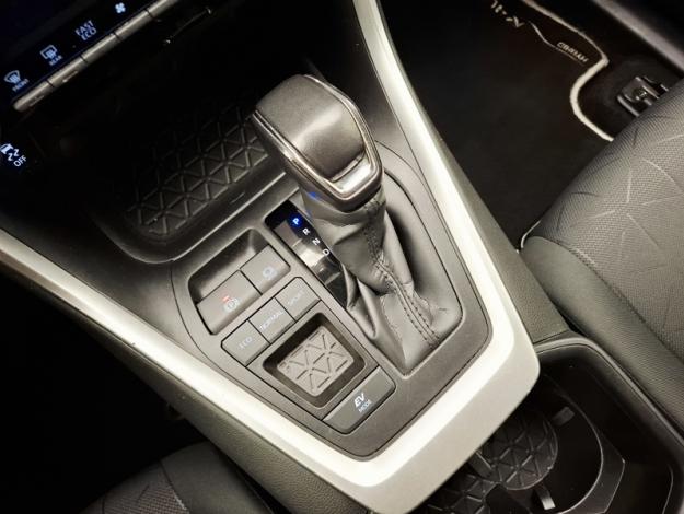 TOYOTA RAV4 2WD 218ch Dynamic  