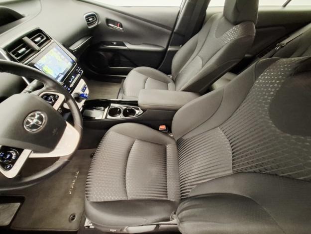TOYOTA Prius 1.8 VVT-I HYBRID PHV SOLAR  