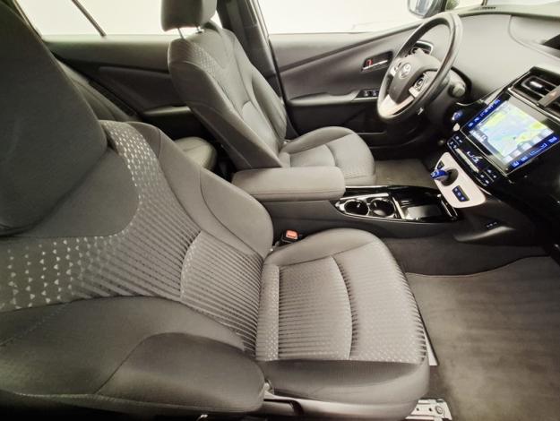 TOYOTA Prius 1.8 VVT-I HYBRID PHV SOLAR  
