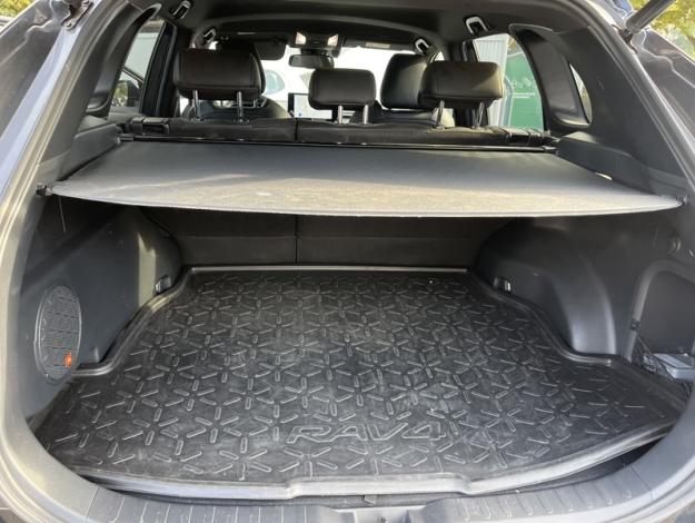 TOYOTA RAV4 218h COLLECTION  