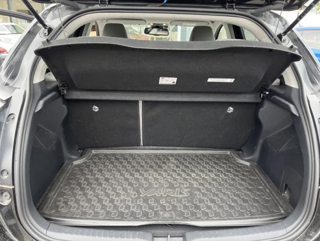 TOYOTA Yaris 116H ICONIC Techno  