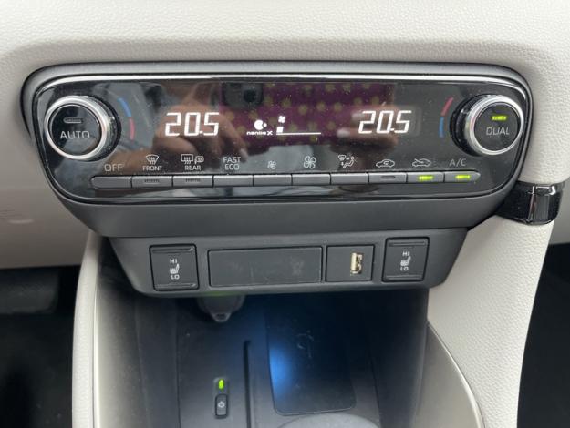 TOYOTA Yaris 116H ICONIC Techno  
