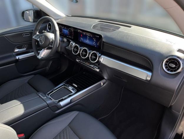 MERCEDES-BENZ GLB 200 d 4MATIC (15/18)