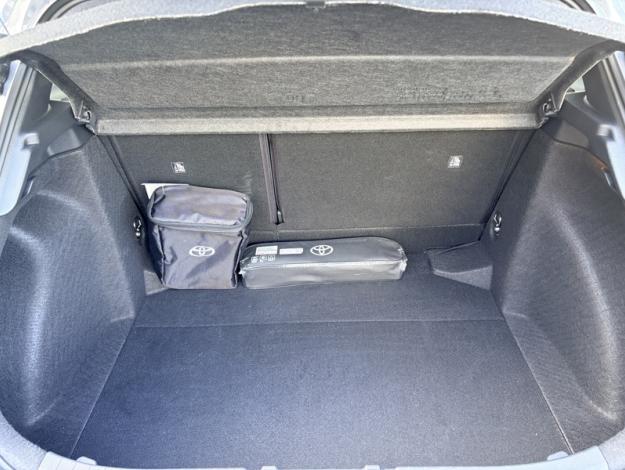 TOYOTA Corolla Hybride 1.8L 140h Design  