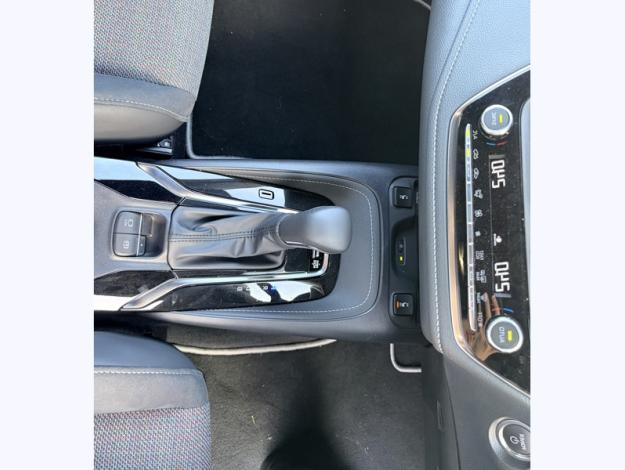 TOYOTA Corolla Hybride 1.8L 140h Design  