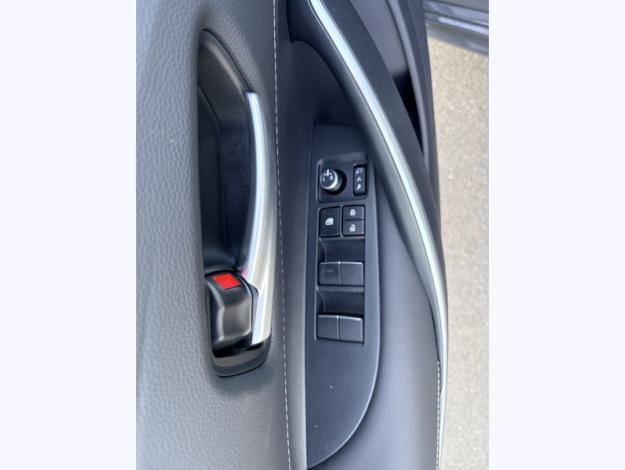 TOYOTA Corolla Hybride 1.8L 140h Design  