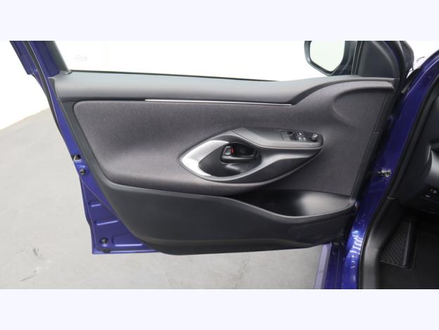 TOYOTA Yaris 1.5 HYBRID 116H DYNAMIC BUSINESS   