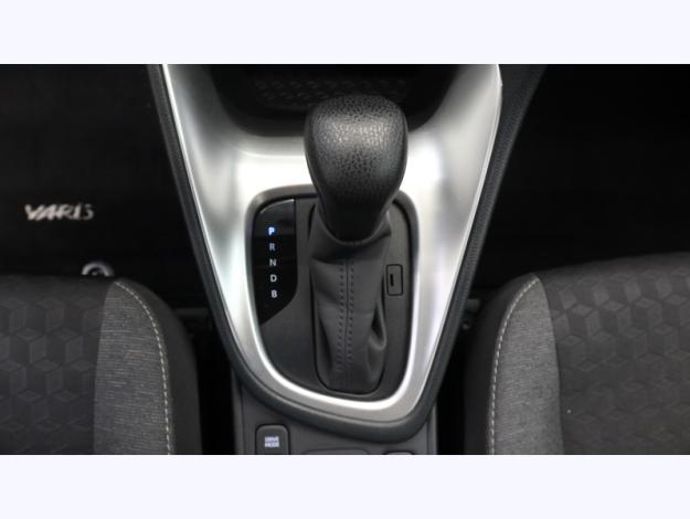 TOYOTA Yaris 1.5 HYBRID 116H DYNAMIC BUSINESS   