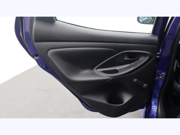 TOYOTA Yaris 1.5 HYBRID 116H DYNAMIC BUSINESS   