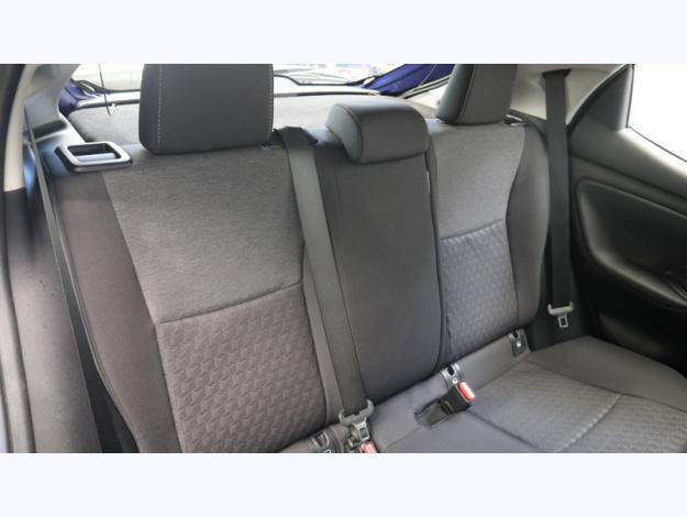 TOYOTA Yaris 1.5 HYBRID 116H DYNAMIC BUSINESS   