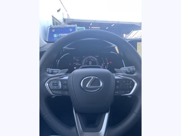 LEXUS NX 350H 2WD Luxe  NX 350H HYBRIDE 2WD LUXE MY26