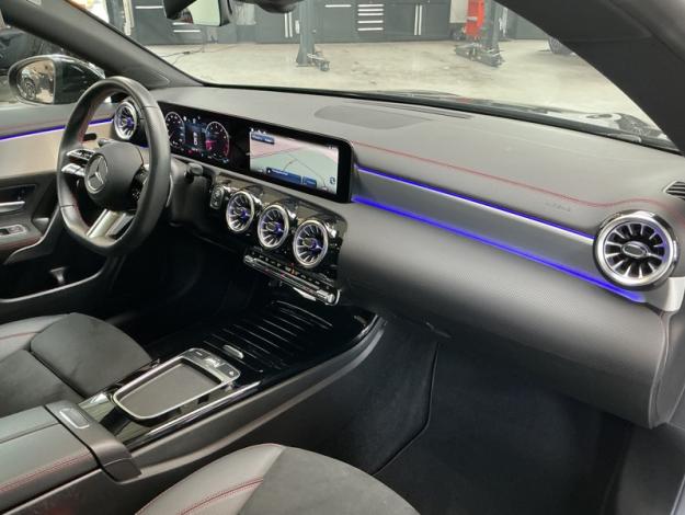 MERCEDES-BENZ CLA 180 Coupé AMG Pack Night Pano  