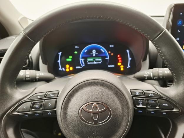 TOYOTA Yaris Hybride 116h Design  