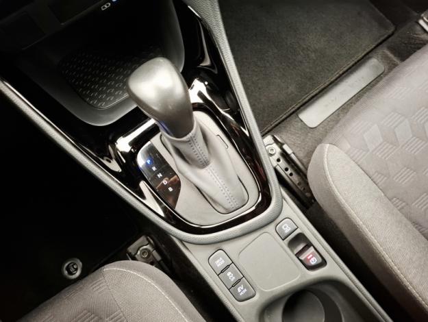 TOYOTA Yaris Hybride 116h Design  