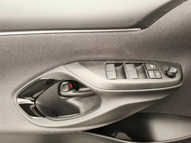 TOYOTA Yaris Hybride 116h Design  