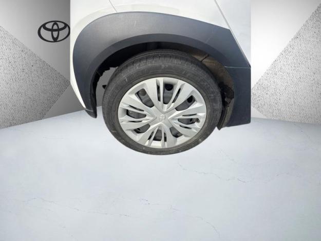 TOYOTA Aygo X 1.0 VVT-I 72 DYNAMIC  
