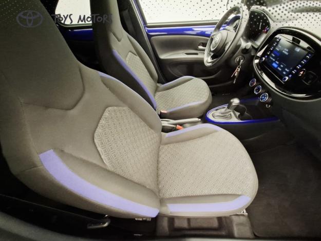 TOYOTA Aygo X 1.0 S-CVT 72 DESIGN   