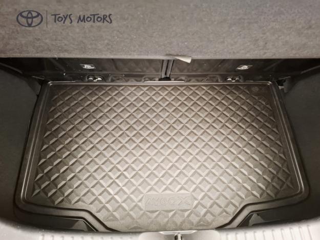 TOYOTA Aygo X 1.0 S-CVT 72 DESIGN   