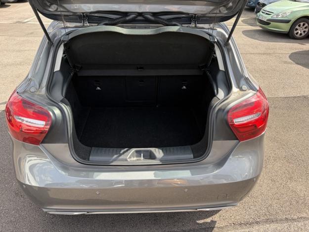 MERCEDES-BENZ Classe A A 180 d Intuition Progressive Line 