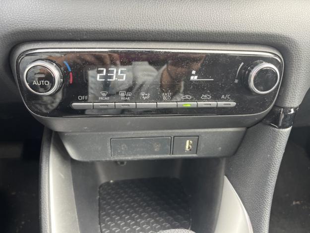 TOYOTA Yaris 116h Dynamic  