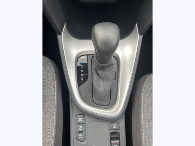 TOYOTA Yaris Cross 116h Design Cargo   