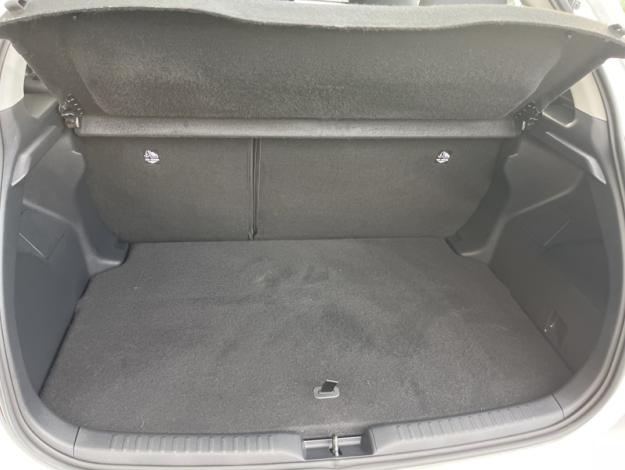 TOYOTA Yaris 116H DYNAMIC  