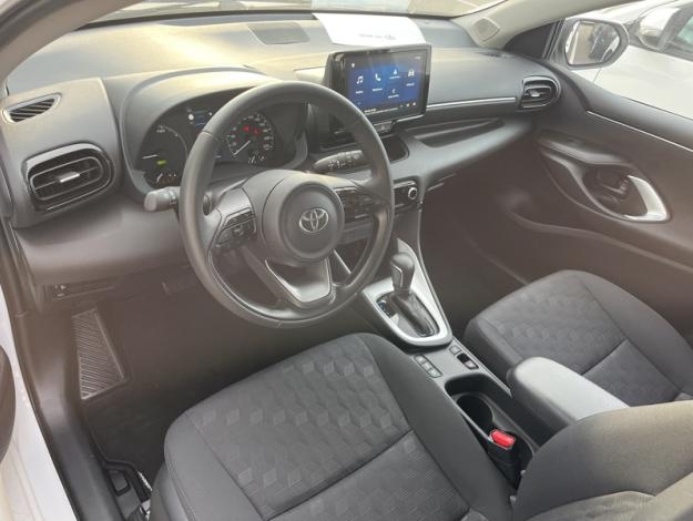 TOYOTA Yaris 116H DYNAMIC  