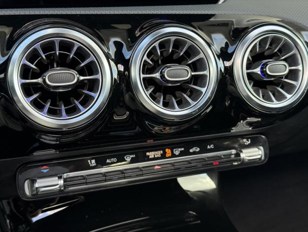 MERCEDES-BENZ Classe A/177 Classe A 180 AMG Line Classe A 180 AMG Line  Classe A/177 Classe A 180 AMG Line