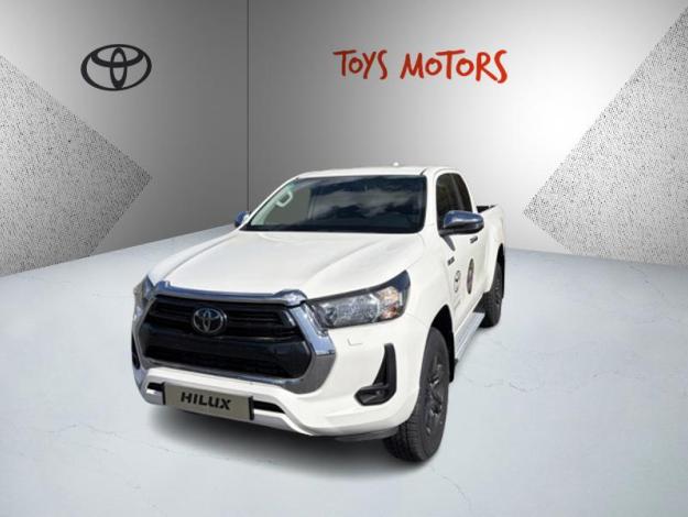 TOYOTA Hilux Xtra Cab 4WD 2,4L D-4D BVA Légende 2 pl  
