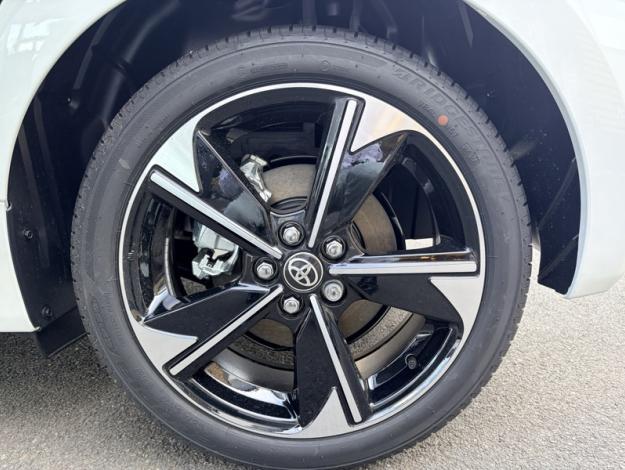 TOYOTA Yaris Hybride 116h Design  