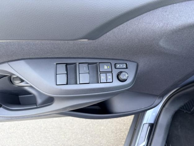 TOYOTA Yaris Cross NG 1.5 HYBRID 130H Design Pack Cargo  