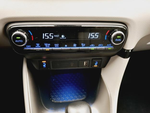 TOYOTA Yaris Hybride 116h Iconic  