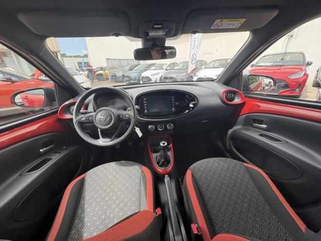 TOYOTA Aygo X 1.0 VVT-I 72 DESIGN   