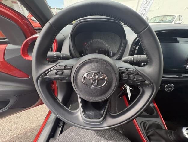 TOYOTA Aygo X 1.0 VVT-I 72 DESIGN   