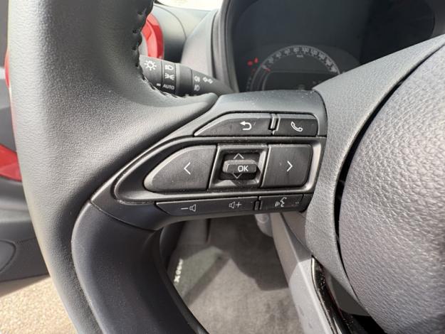 TOYOTA Aygo X 1.0 VVT-I 72 DESIGN   